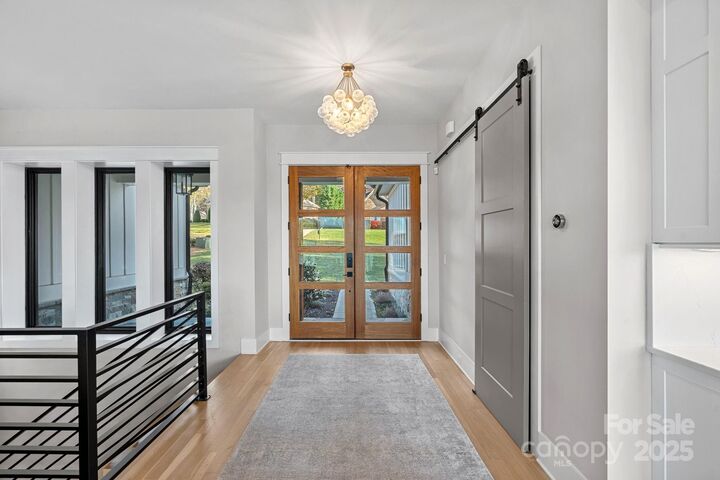 Property Photo: 162 W Maranta Road NC 28117