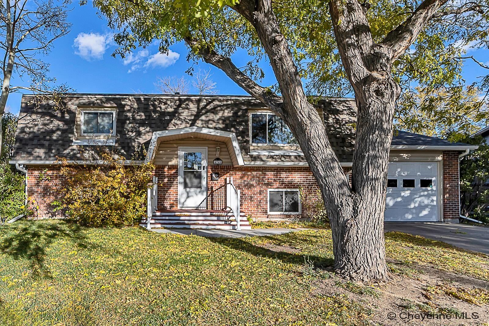 Property Photo: 4745 Windmill Rd WY 82009