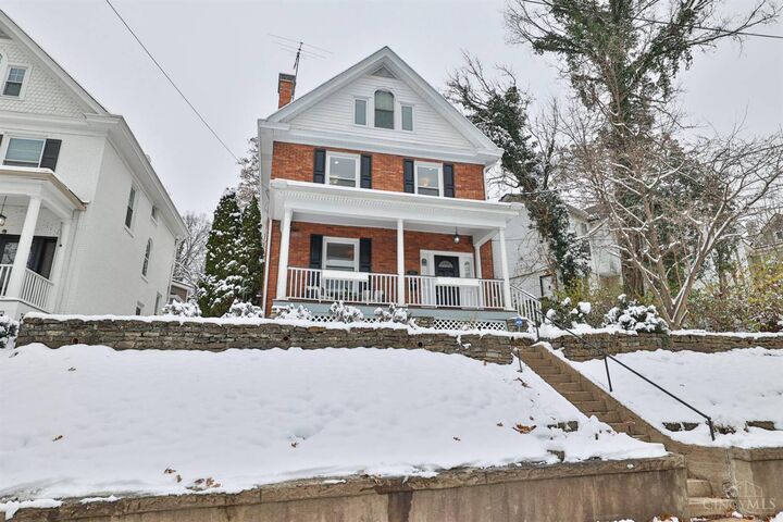 Property Photo:  1065 Delta Avenue  OH 45208 