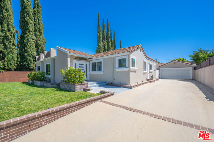 Property Photo: 15042 Valleyheart Dr CA 91403