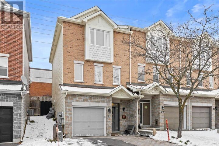 31 Glenhaven Pvt  Ottawa ON K1V 2B2 photo