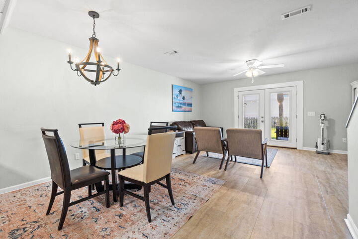 Property Photo:  6215 Thomas Drive Unit 101  FL 32408 