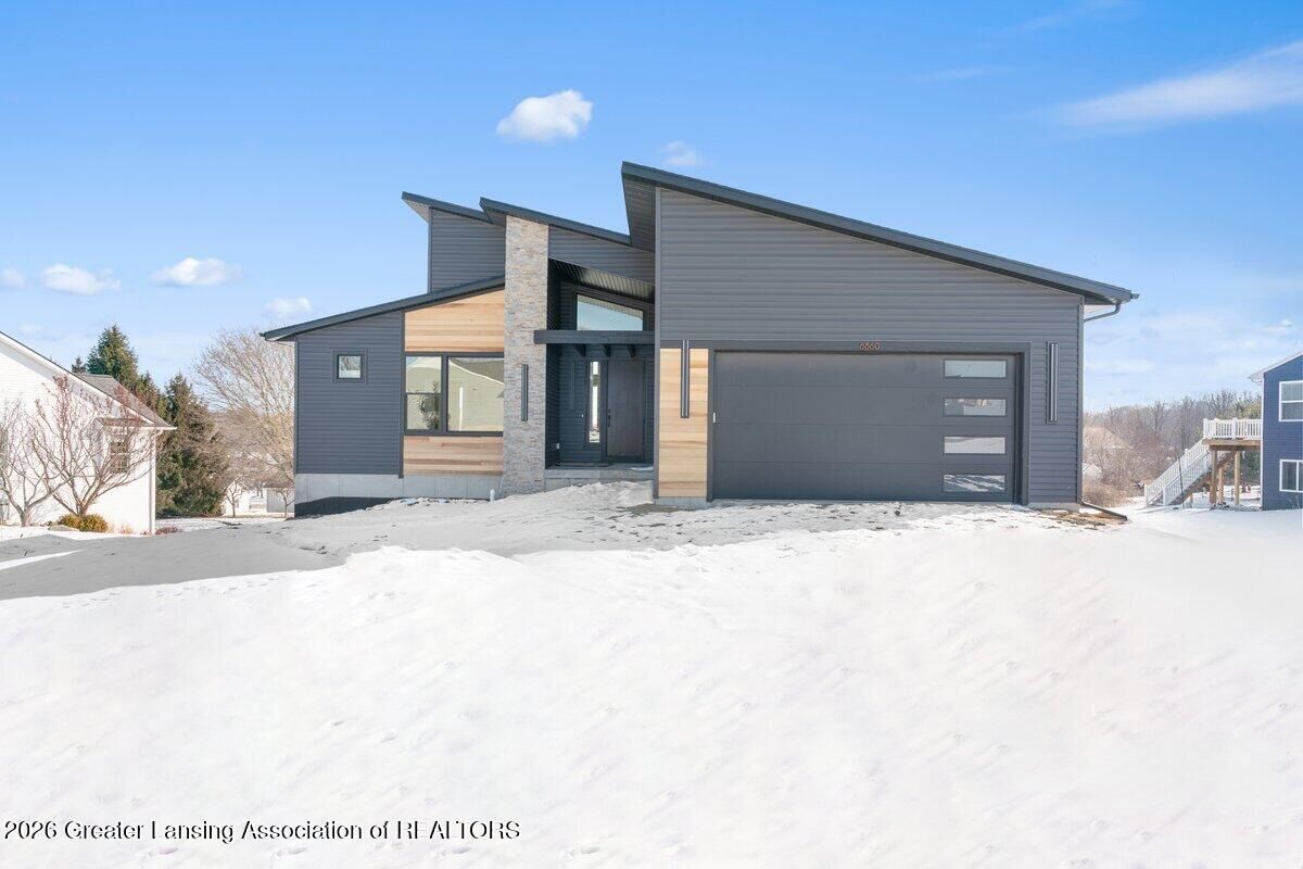 Property Photo:  6860 W Galway Circle  MI 48821 