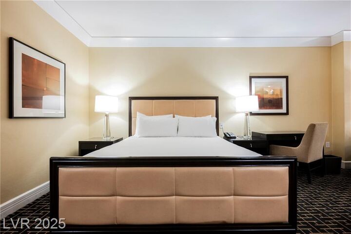 Property Photo:  2000 North Fashion Show Drive 1623  NV 89109 