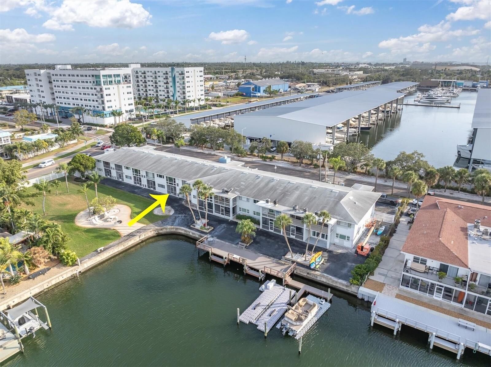 Property Photo: 3717 46th Avenue S 6 FL 33711