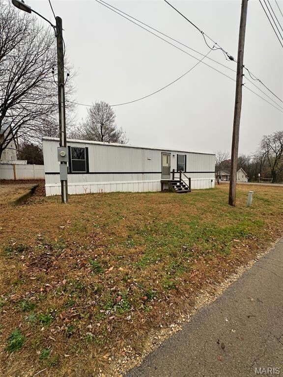 Property Photo: 800 Griffith Street MO 63601