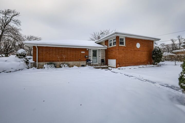 14841 La Salle Street  Dolton IL 60419 photo