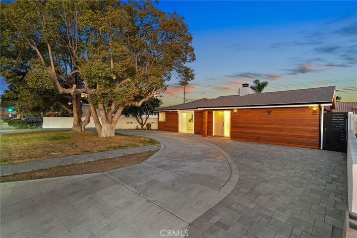 Property Photo: 10214 Woodruff CA 90241