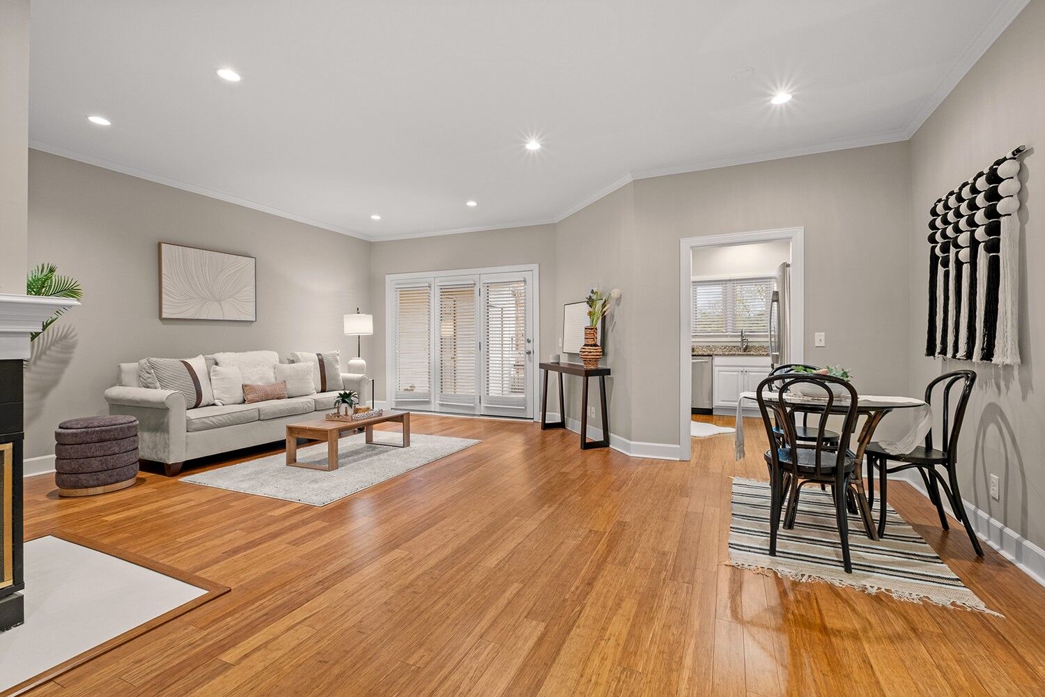 Property Photo: 204 Boxmere Pl TN 37215