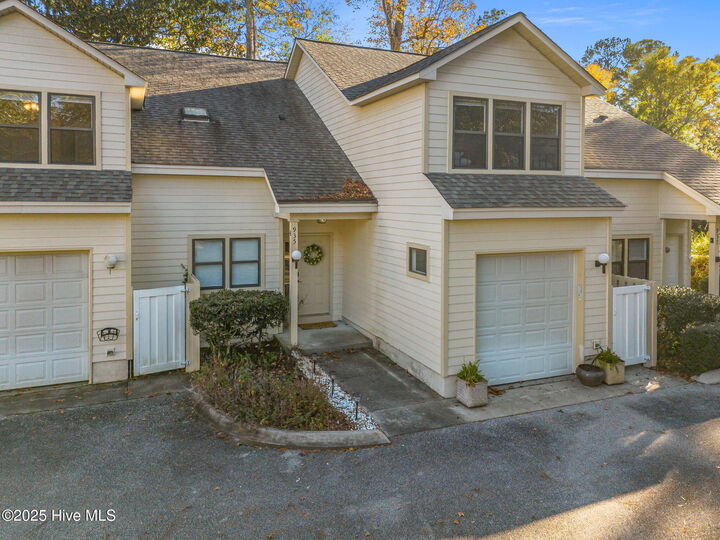 Property Photo:  935 Birch Creek Drive  NC 28403 