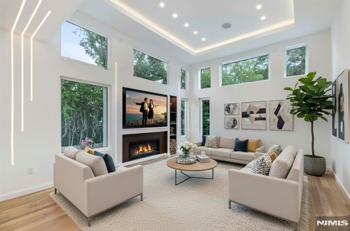 Property Photo:  145 Midwood Road  NJ 07452 