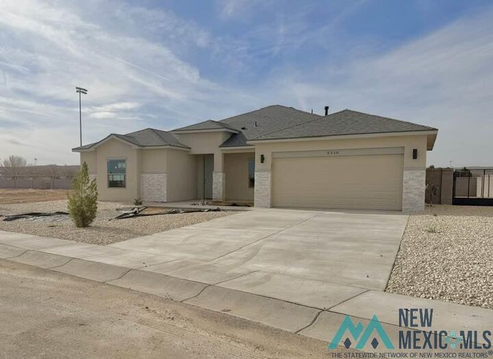 Property Photo: 2518 Segovia Court NM 88220
