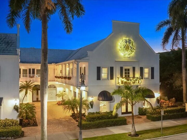 Property Photo:  292 14th Ave S F  FL 34102 