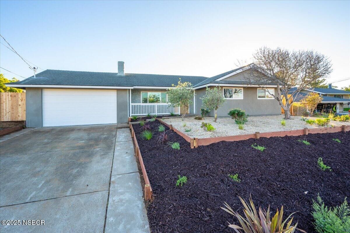 Property Photo: 773 Woodland Drive CA 93402