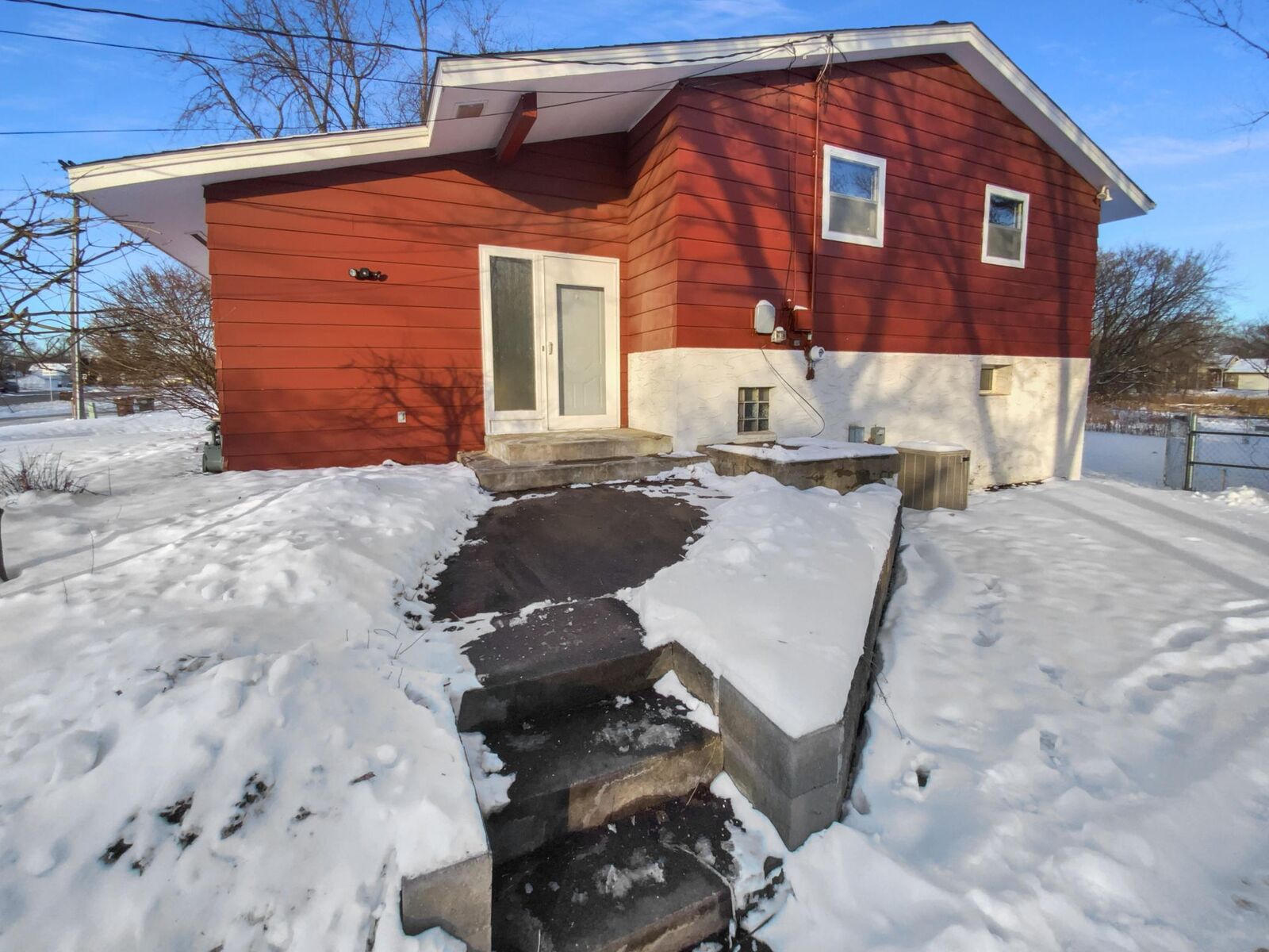 Property Photo:  509 8th Street  MN 55024 