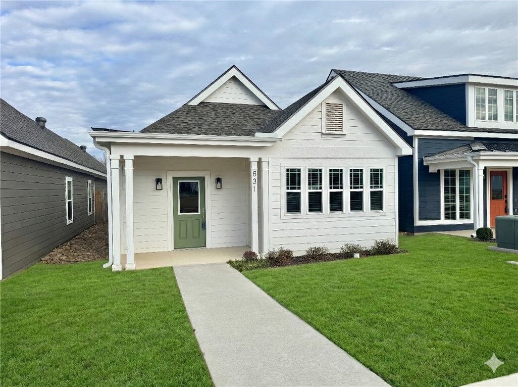 Property Photo: 831 NE Heights Lane AR 72712