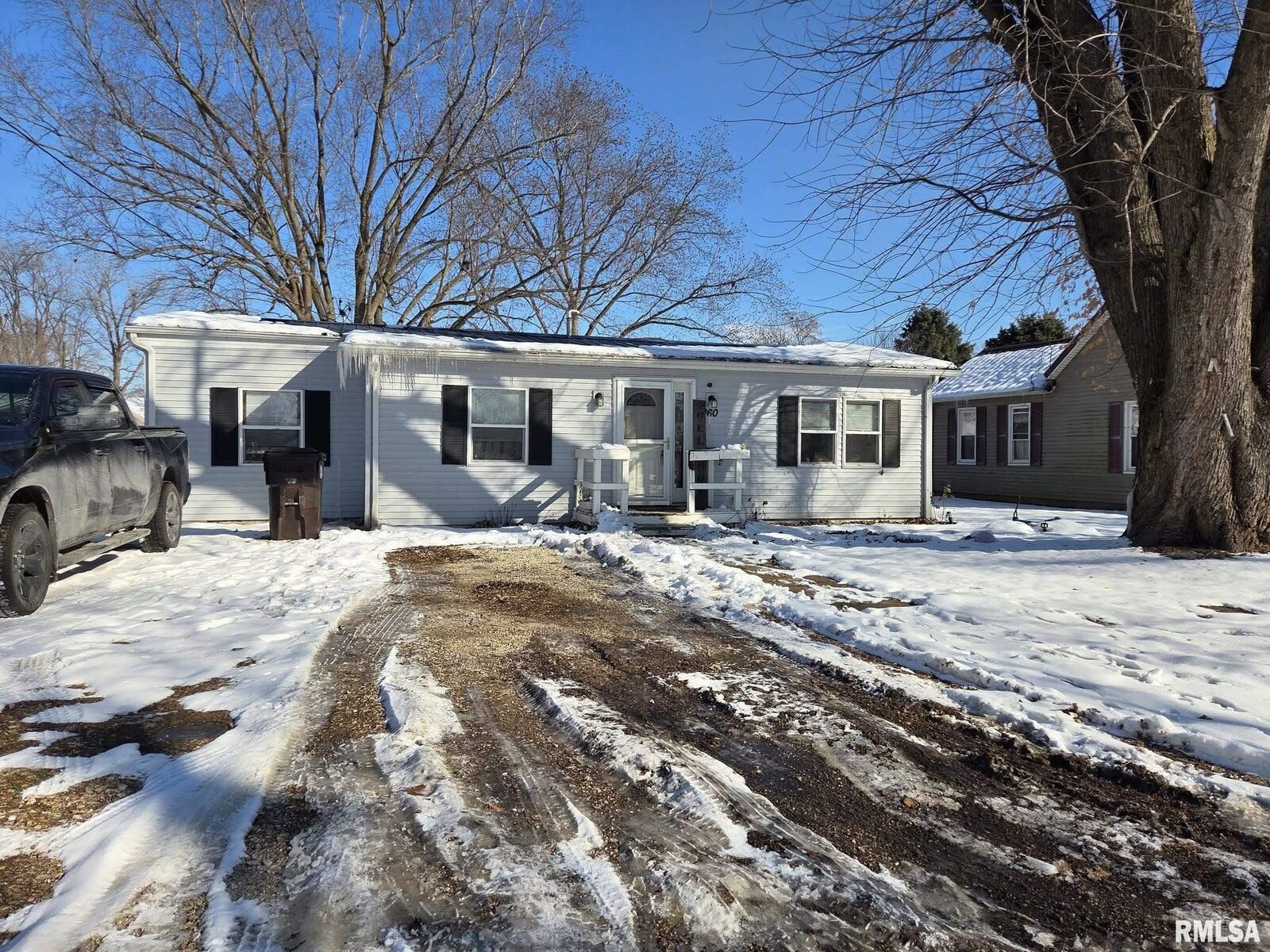 Property Photo:  160 S Church Street  IL 62356 