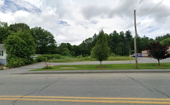 Property Photo:  1905 Lakeview Ave  MA 01826 