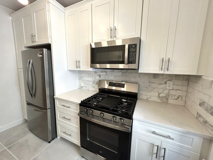 Property Photo:  1666 Commonwealth Ave 24  MA 02135 