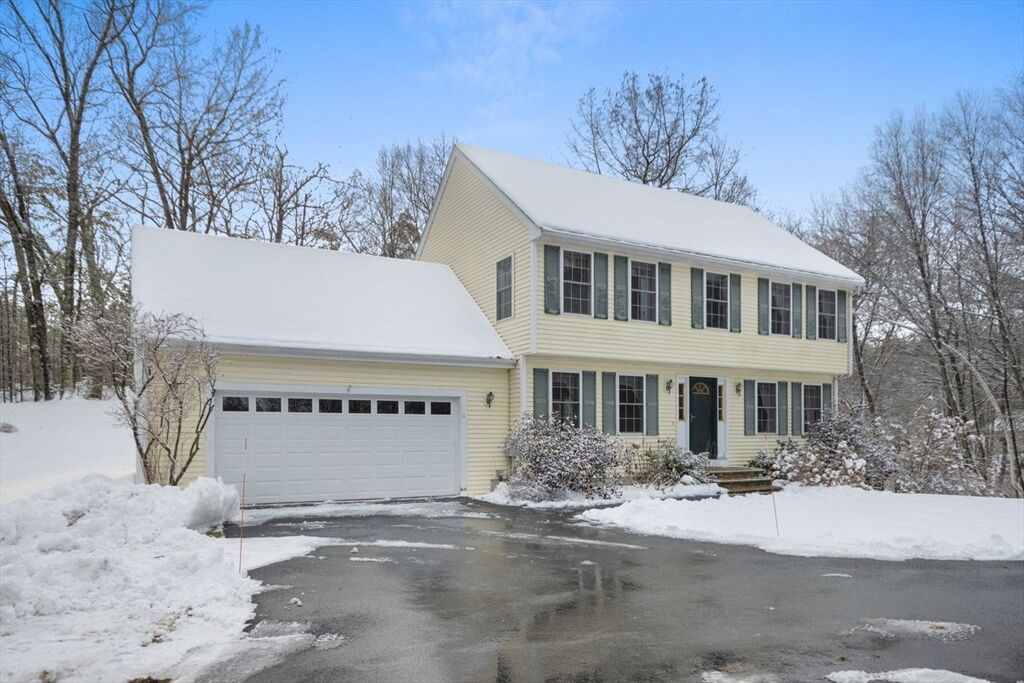 Property Photo:  11 Old Hickory Road  MA 01879 