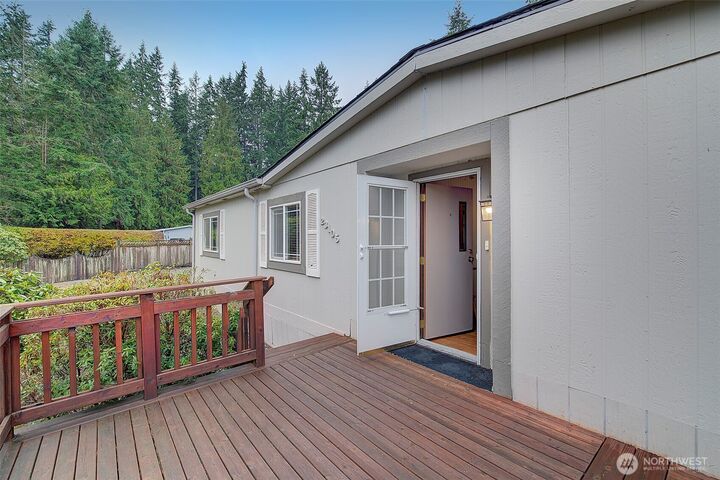 Property Photo:  23105  105th Avenue SE  WA 98077 