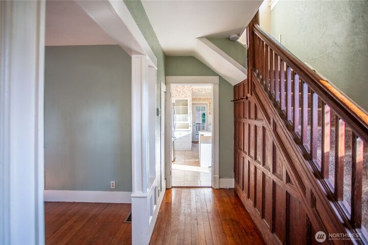 Property Photo:  504  Garrison Street NE  WA 98506 