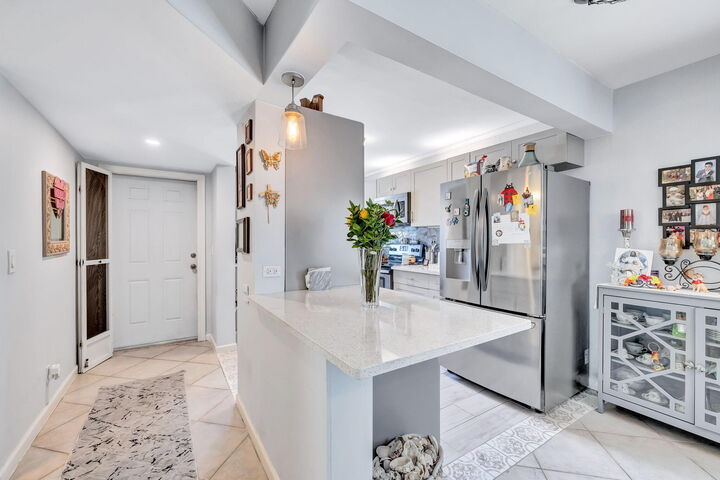 Property Photo: 305 Congressional Way 305 FL 33442