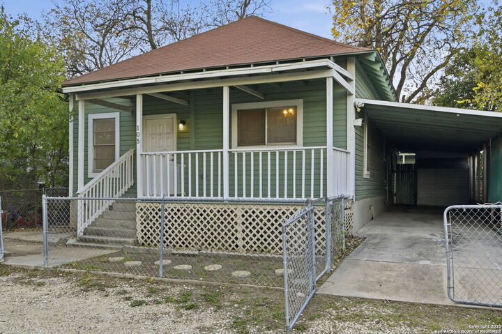 Property Photo:  105 Dewitt  TX 78204 
