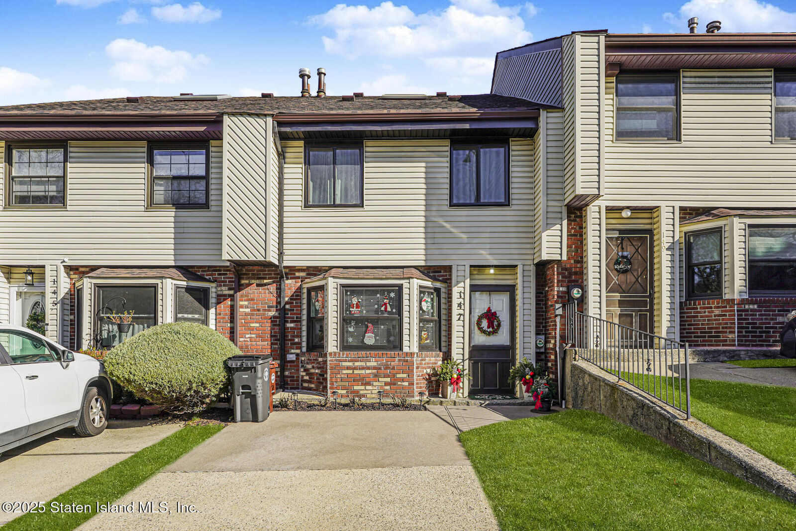 Property Photo:  147 Russek Drive  NY 10312 