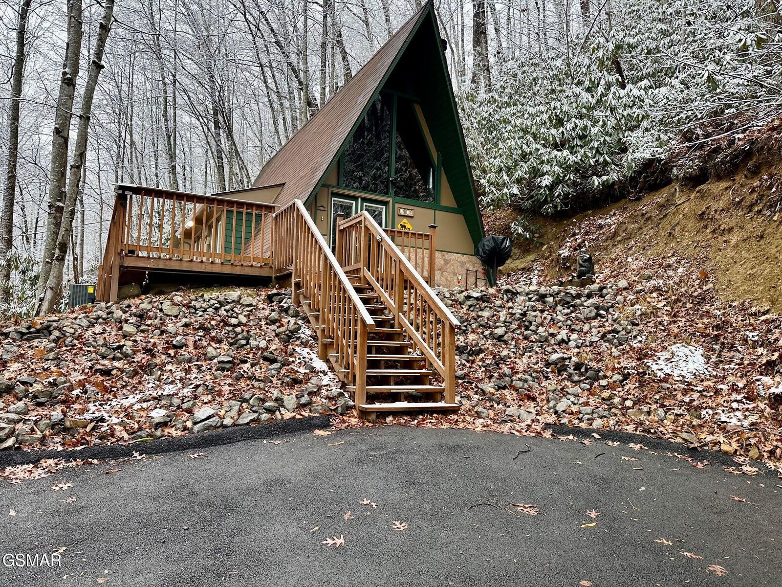 Property Photo:  1172 Ski Mountain Rd Road  TN 37738 