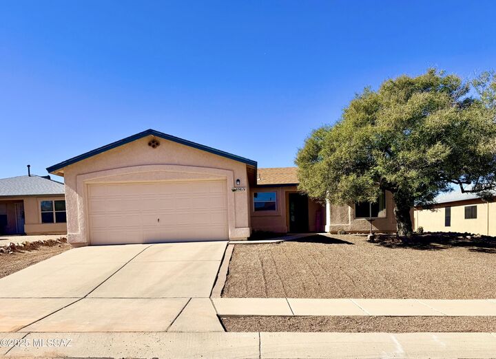 8981 E Mayberry Drive  Tucson AZ 85730 photo