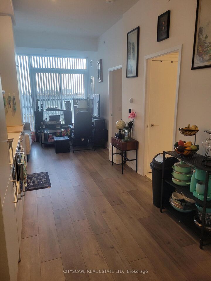 Property Photo: 38 Honeycrisp Crescent 511 ON L4K 0M8