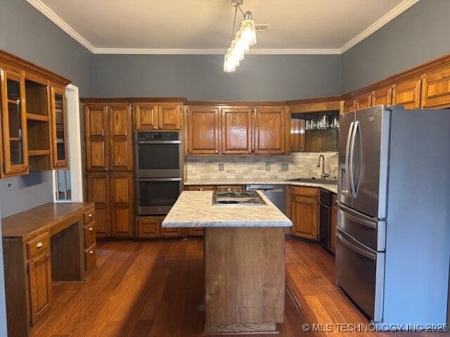 Property Photo:  2503 Bacon Court  OK 74403 