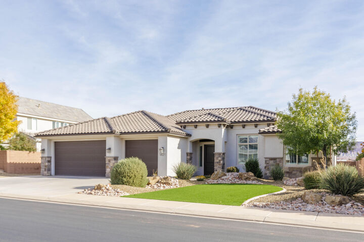 Property Photo: 1821 S 2890 E UT 84790