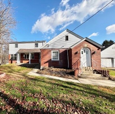 Property Photo: 616 Sandy Hill Rd PA 15642