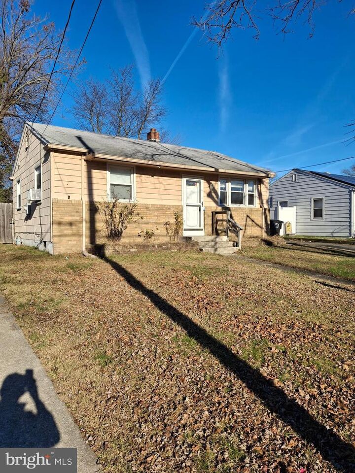 Property Photo: 413 10th Avenue NJ 08021