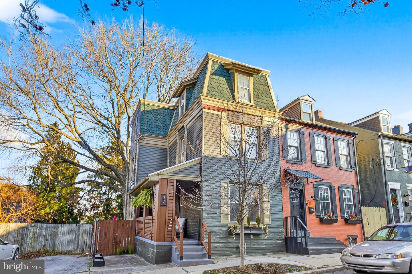 Property Photo: 37 N Mary Street PA 17603