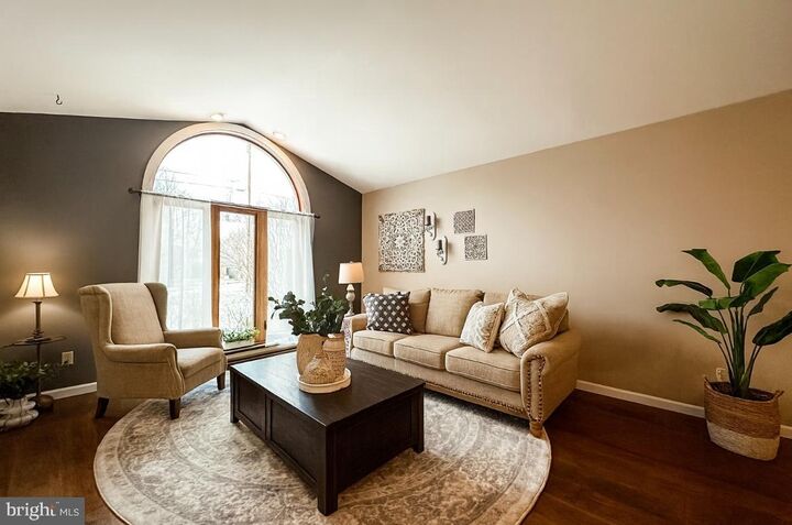 Property Photo: 11028 Ramblewood Drive NW MD 21502