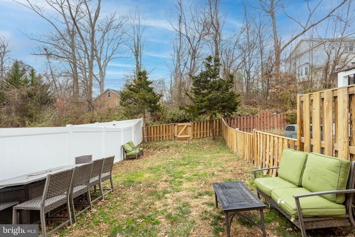 Property Photo:  1852 Oxford Square  MD 21015 