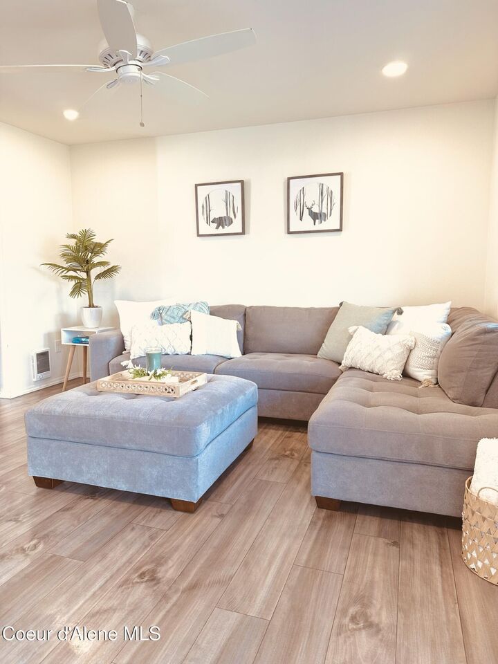 Property Photo: 1627 E Zoey Ct ID 83854