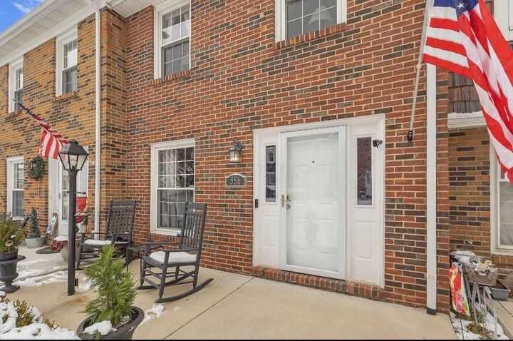 Property Photo: 556 Pamlico Street OH 43228