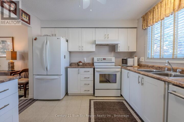 Photo de la propriété:  621 Gormanville Road 5  ON P1B 8N9 