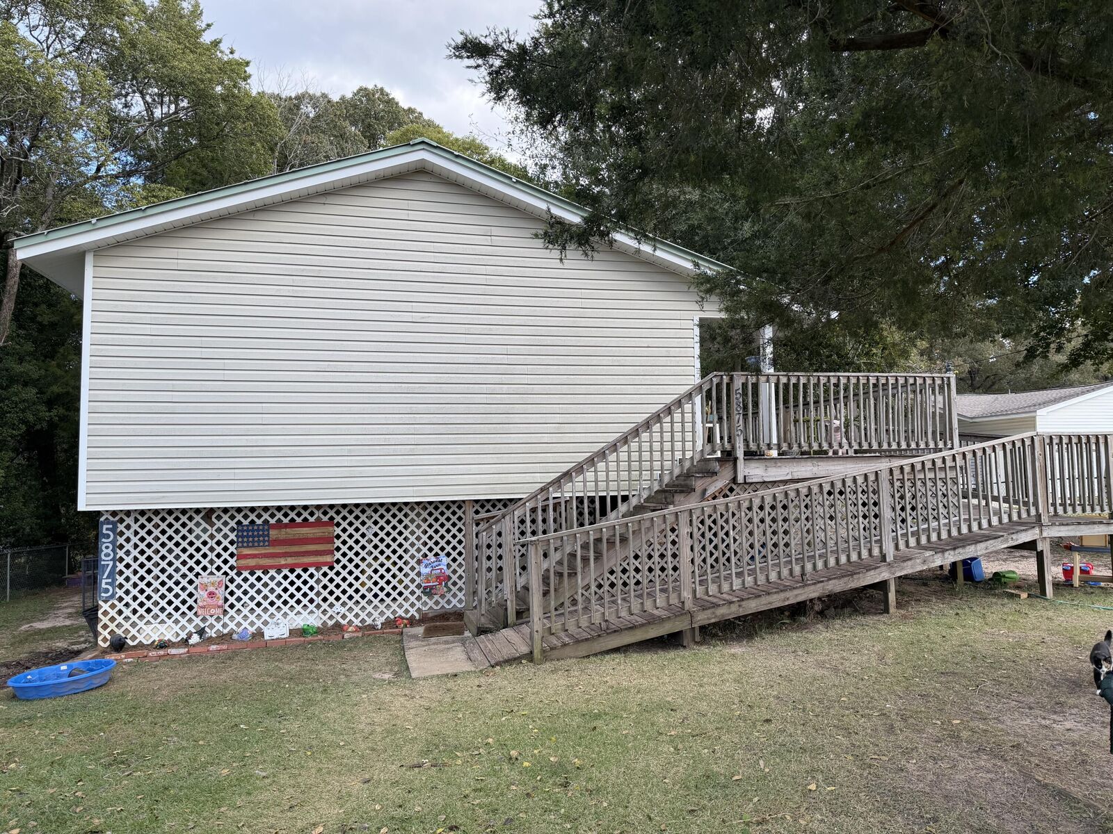 Property Photo: 5875 Oak Hill Road FL 32536
