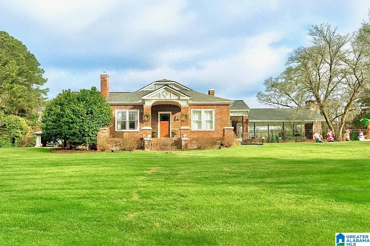 Property Photo:  491 Almon Street  AL 36264 