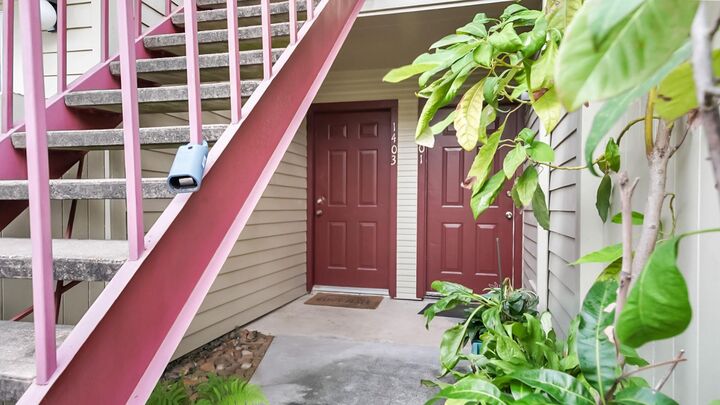 Property Photo: 2120 El Paseo Street 1403 TX 77054