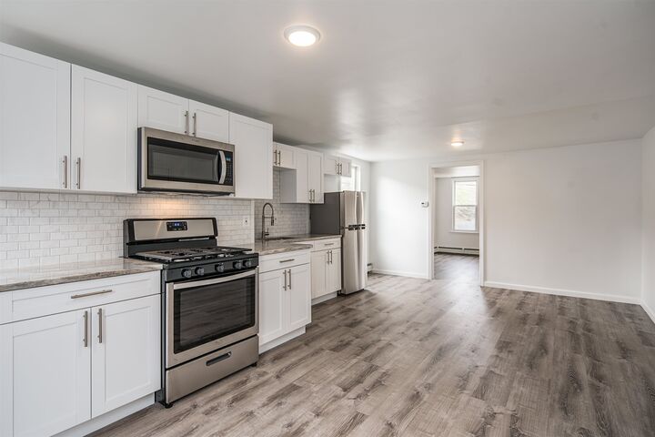 Property Photo:  74 Colgate St 2  NJ 07302 