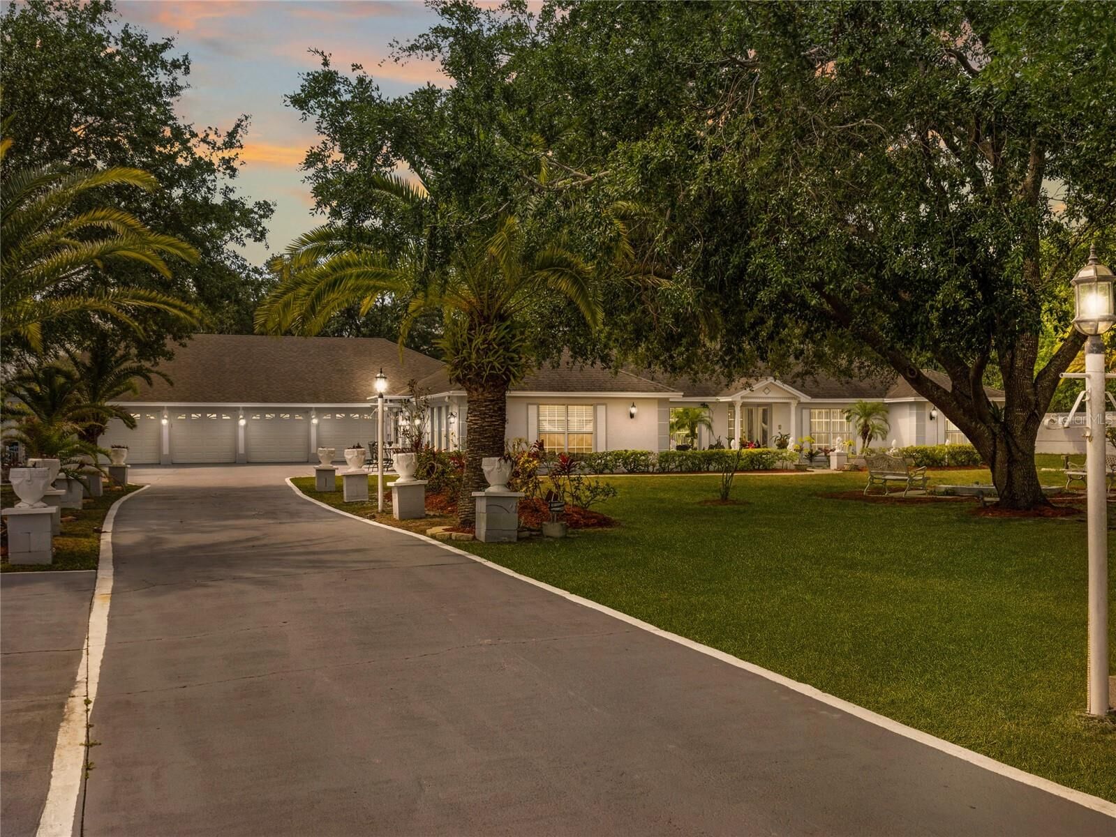 Property Photo:  8162 Oak Park Road  FL 32819 