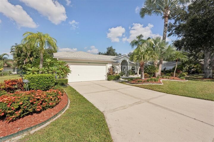 Property Photo:  3817 Garden Lakes Estates Drive  FL 34203 