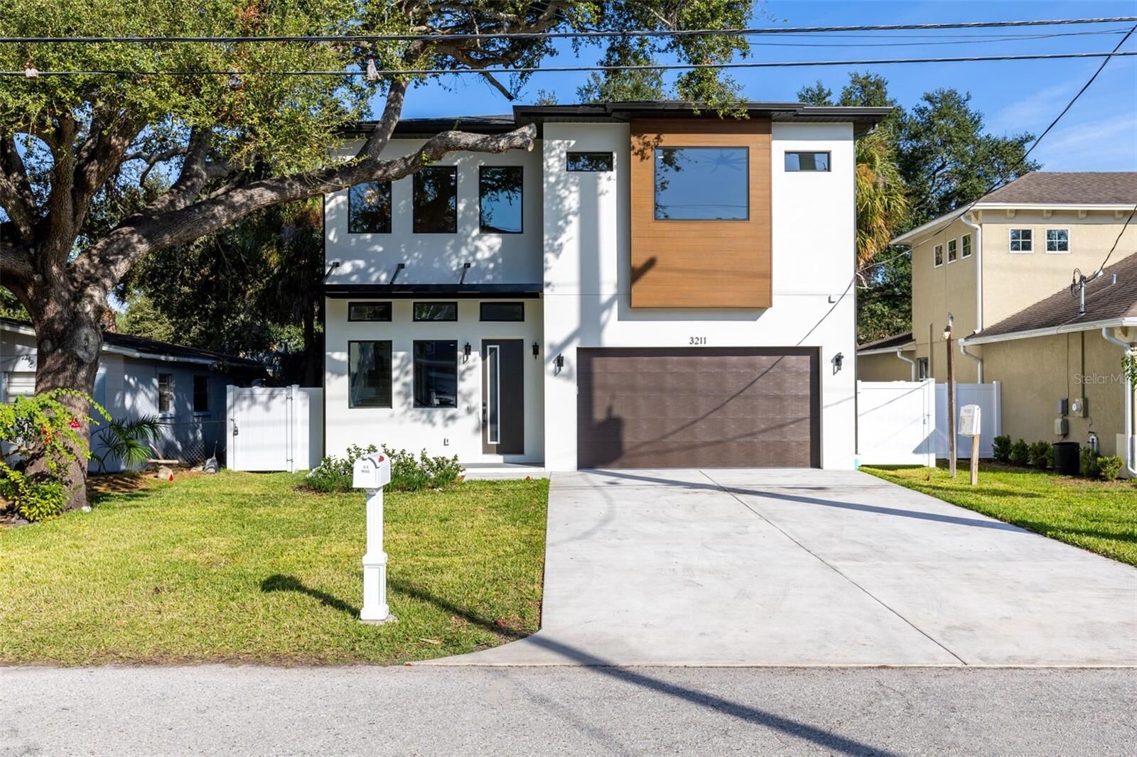 Property Photo:  3211 W Ballast Point Boulevard  FL 33611 