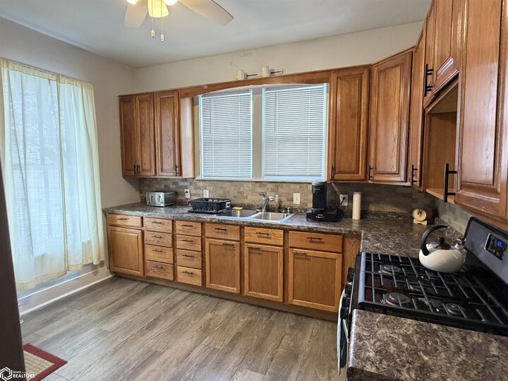 Property Photo:  120 Grand Street  IA 52601 